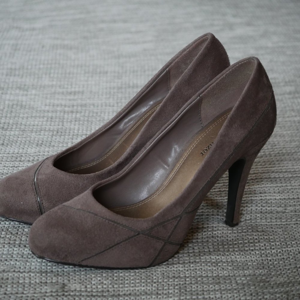 Naturalizer Observe Vegan Suede Taupe Pumps Sz 7M